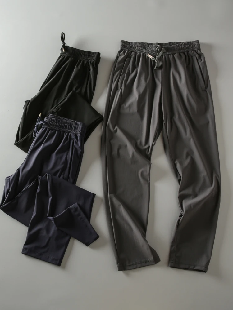 

Мужские летние брюки из ледяного шелка: тонкие, эластичные, быстросохнущие, дышащие, прямого кроя, легкие и комфортные