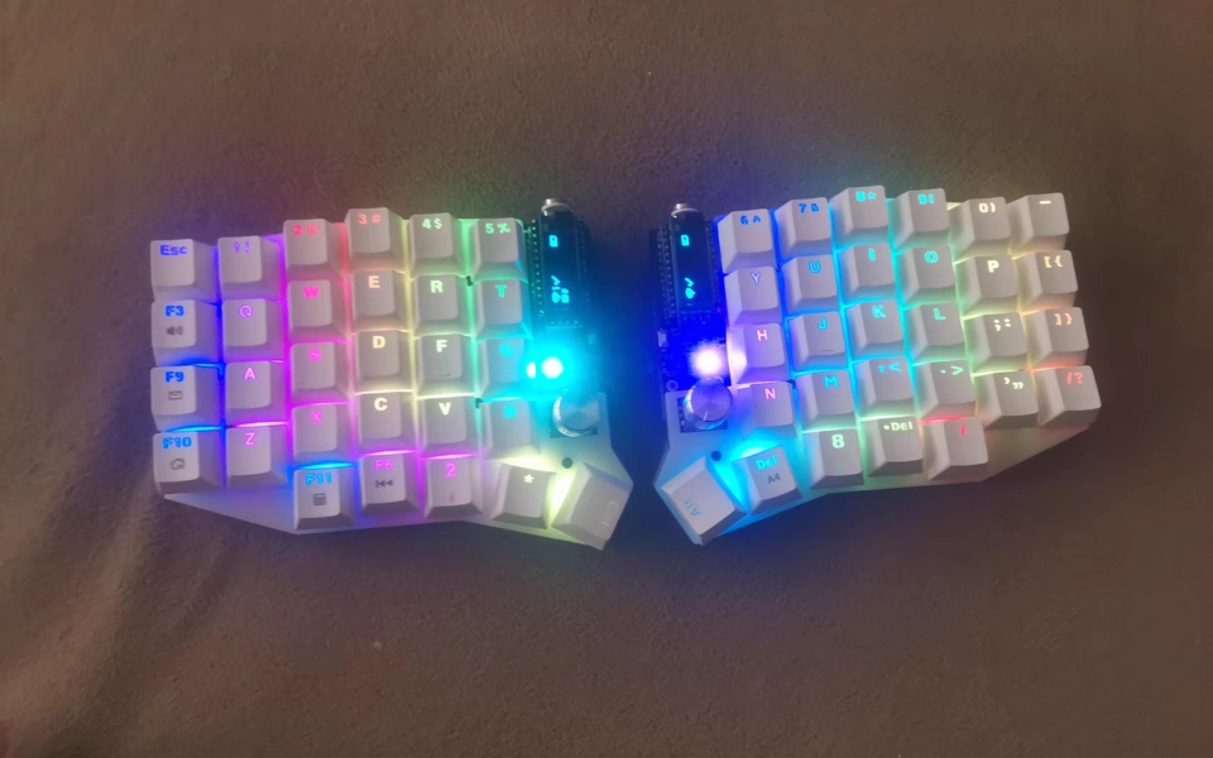 Personalizado Wired Kit Teclado Chifre, PCB, RGB Teclado Split sem fio, DIY Gamer Acessórios, Não Pré Construir