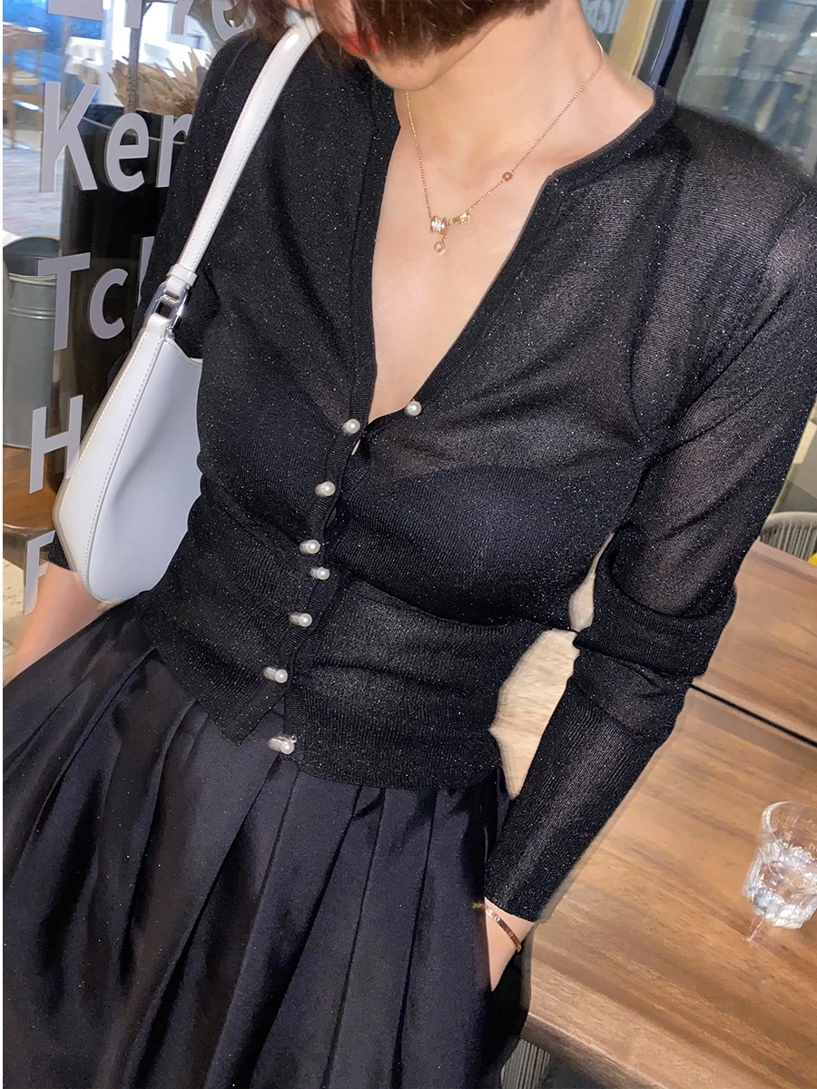 

Женский вязаный кардиган Daily Romance с V-образным вырезом, светящейся металлической нитью, длинными рукавами, стандартного кроя, черный