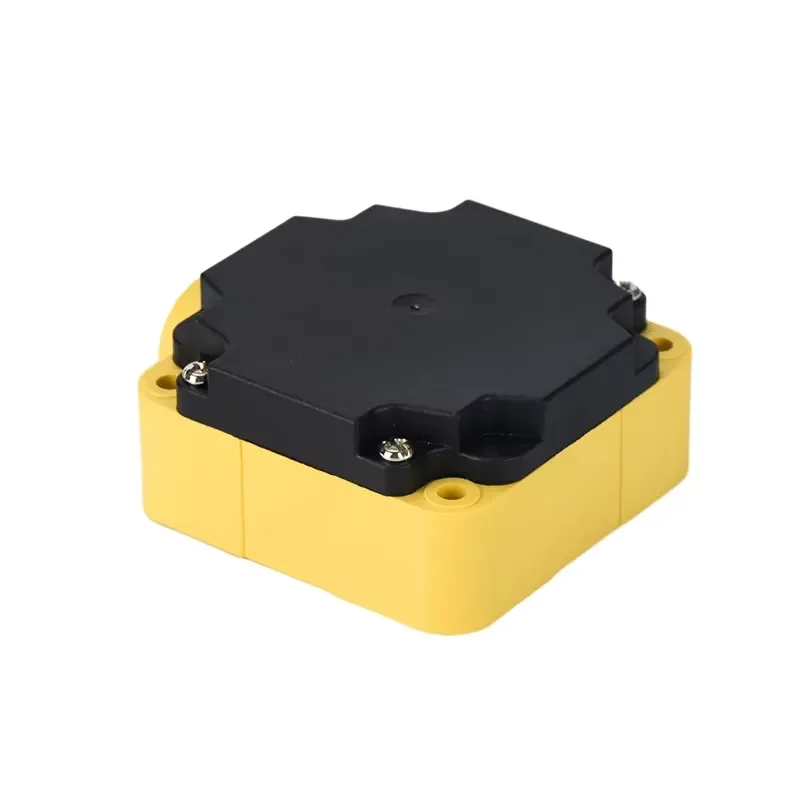 Industrial 134.2kHz & 125kHz RFID Sensor 150mm AGV Automation Competitive Magnetic Sensors With 3ms Data Blocks