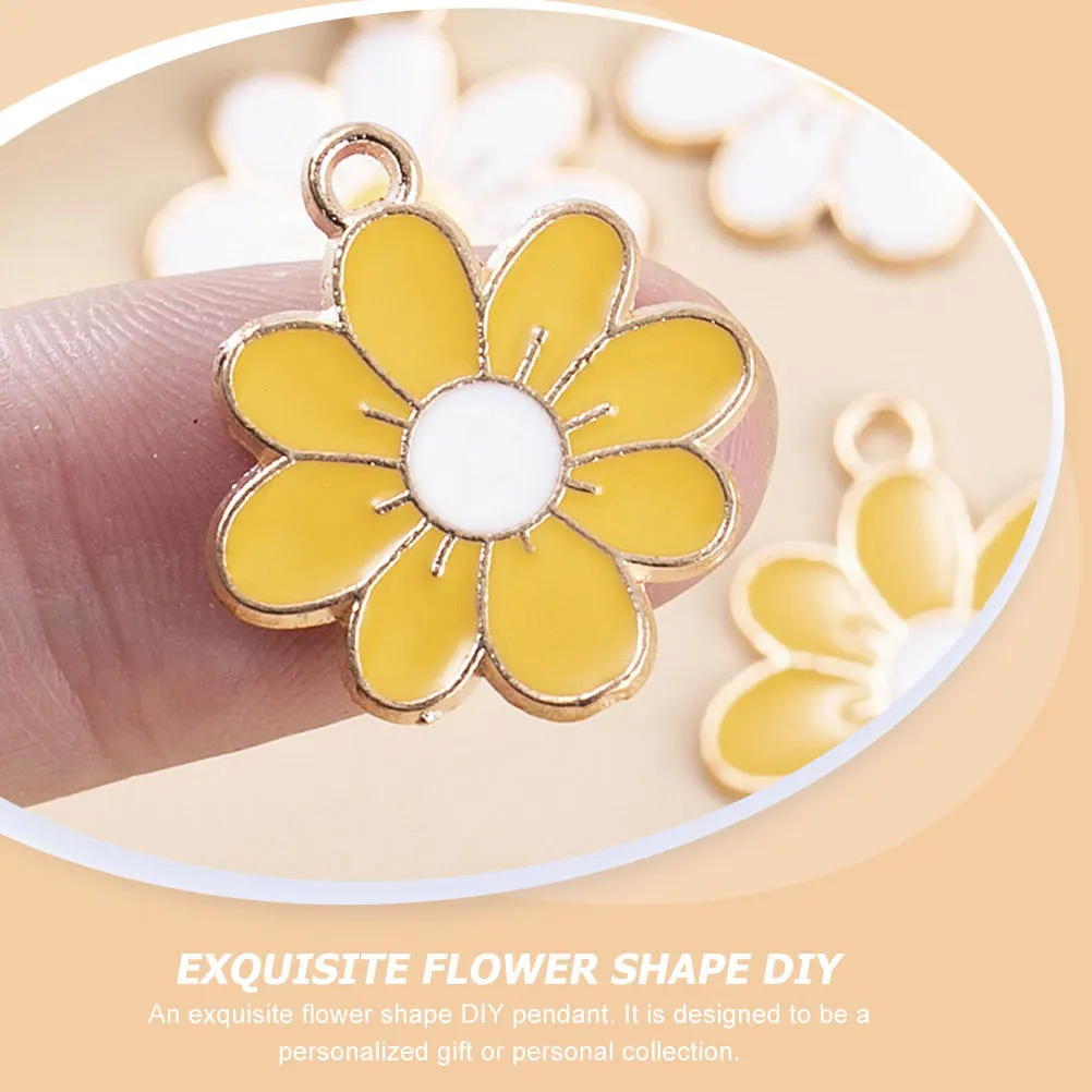 

30pcs Alloy Flower Pendant Necklace Decorative Jewelry Lovely DIY Charms Keychain Accessories Adorable Fashion