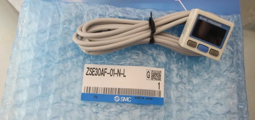 JAPAN  ZSE30AF-01-N-L ZSE30AF-01-P-L ZSE30AF-01-N-L-B D-L high precision digital vacuum pressure switch NPN -101.3~100.0KPa M5