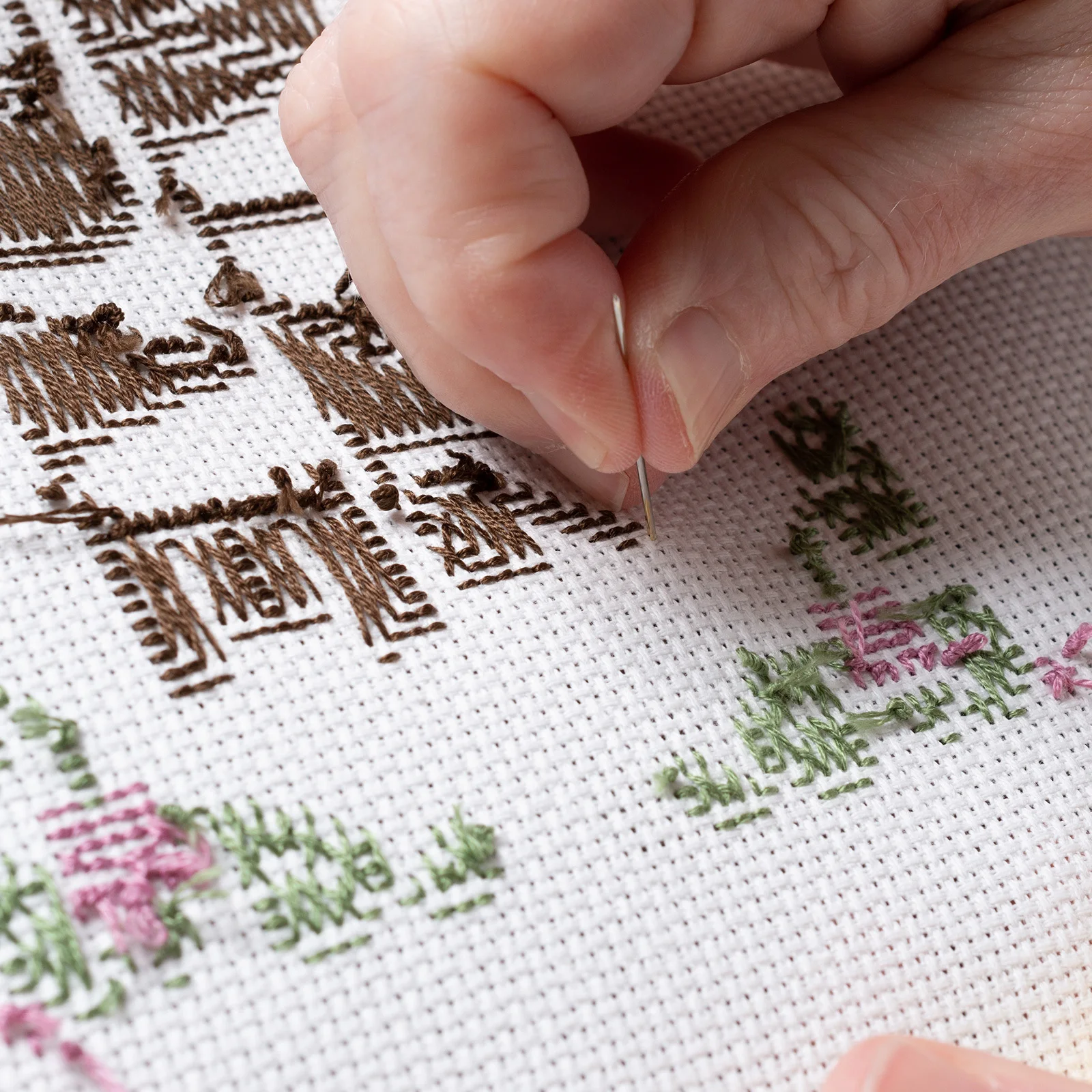 

GLEAVI 4 Pcs Quilting Fabric Cotton Cloth for Cross Embroidery Crafts Sewing Accessories