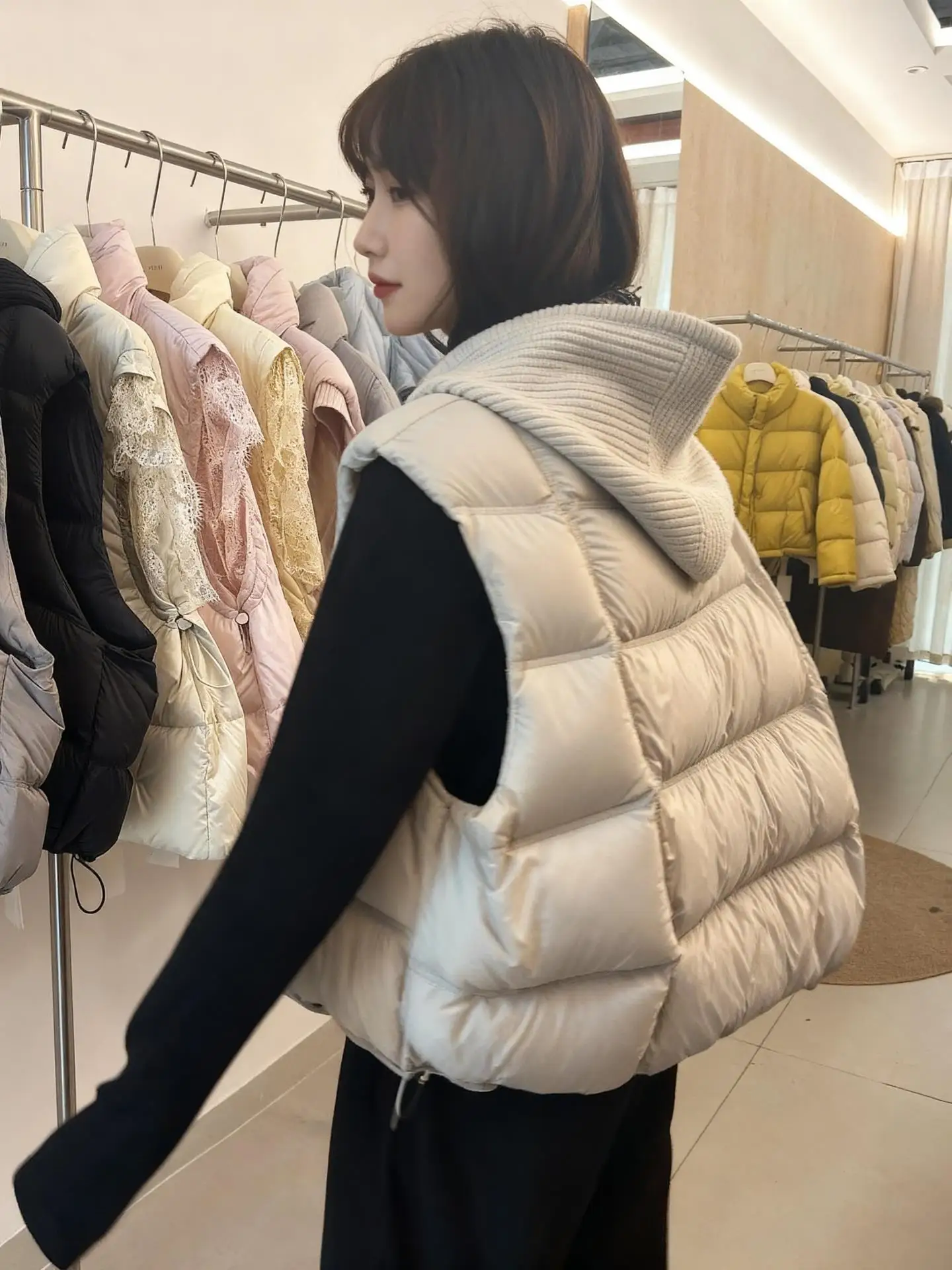 

Korean Style Simple Knitted Hooded down Cotton Vest Women's New 2026 Autumn Winter Thickened Cotton Insert Shoulder Pad