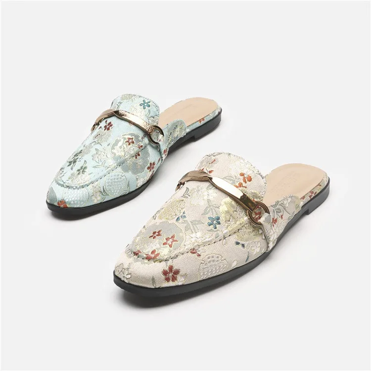 

Baotou Half Slippers Women's Outdoor Wear 2024 Summer New Fashionable Embroidered Cool Trailer No Heel Lazy Flat Mill Shoes