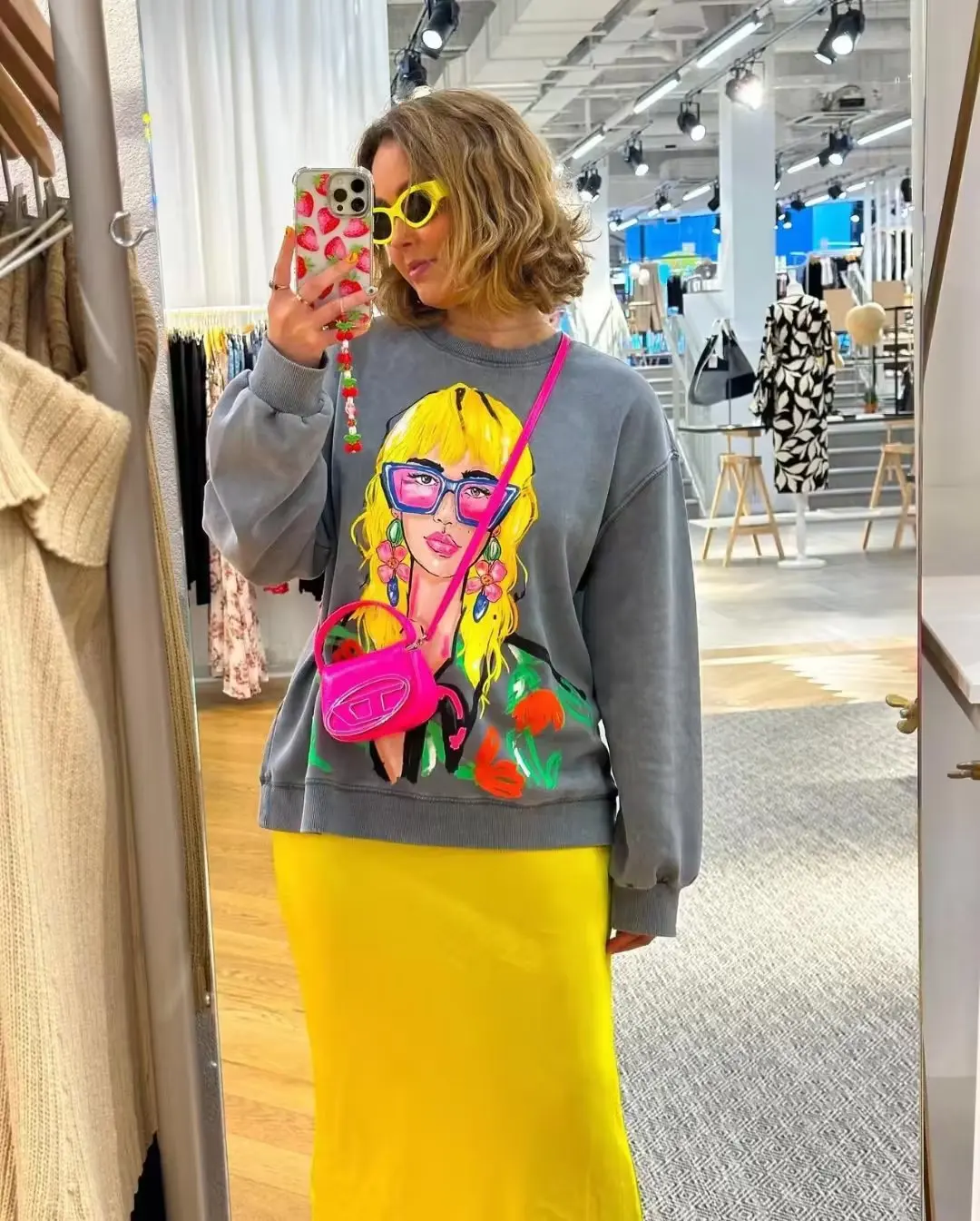 Cartoon Contrast Printed Sweatshirts Women Loose O-neck Long Sleeve Pullovers Female 2023 Autumn Fashion Casual Ladies Top