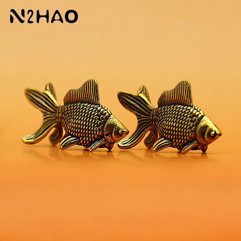 Goldfish Figurines Retro Brass Lucky Animal Statue Ornament Home Decor Desk Decoration Tea Pet Cute Gifts