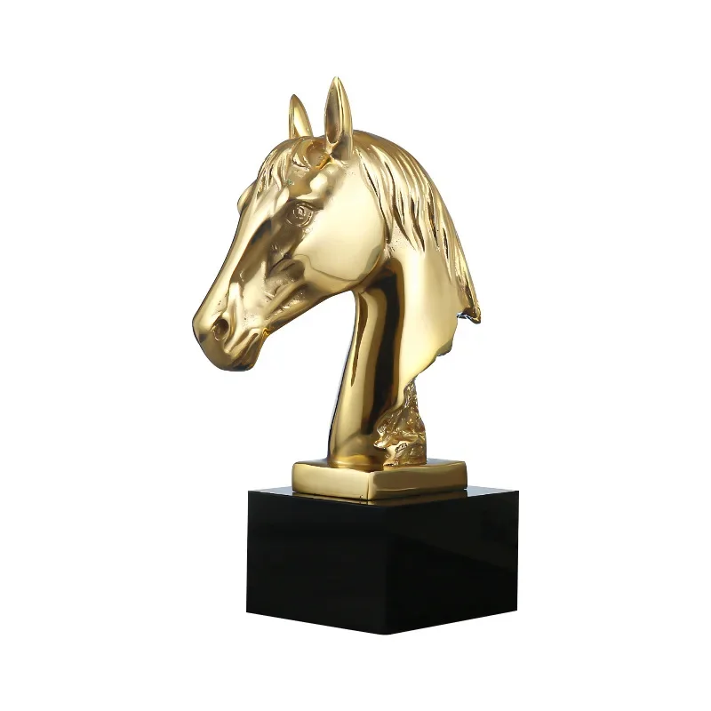 

Nordic style brass horse head desktop book relies on ornaments, European soft decoration home study