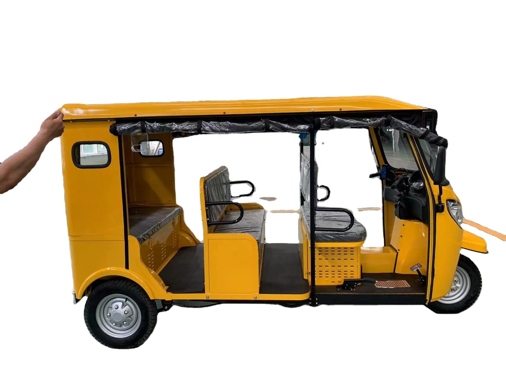 New Arrival Three Wheel Passenger Tricycle Motorized for Urban and Rural Transport