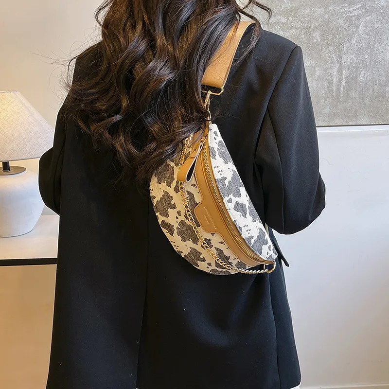 2025 Fashion and Individuality Print Personalized Chain Single-shoulder Crossbody Bag, Large-capacity Waist Bag and Chest Bag