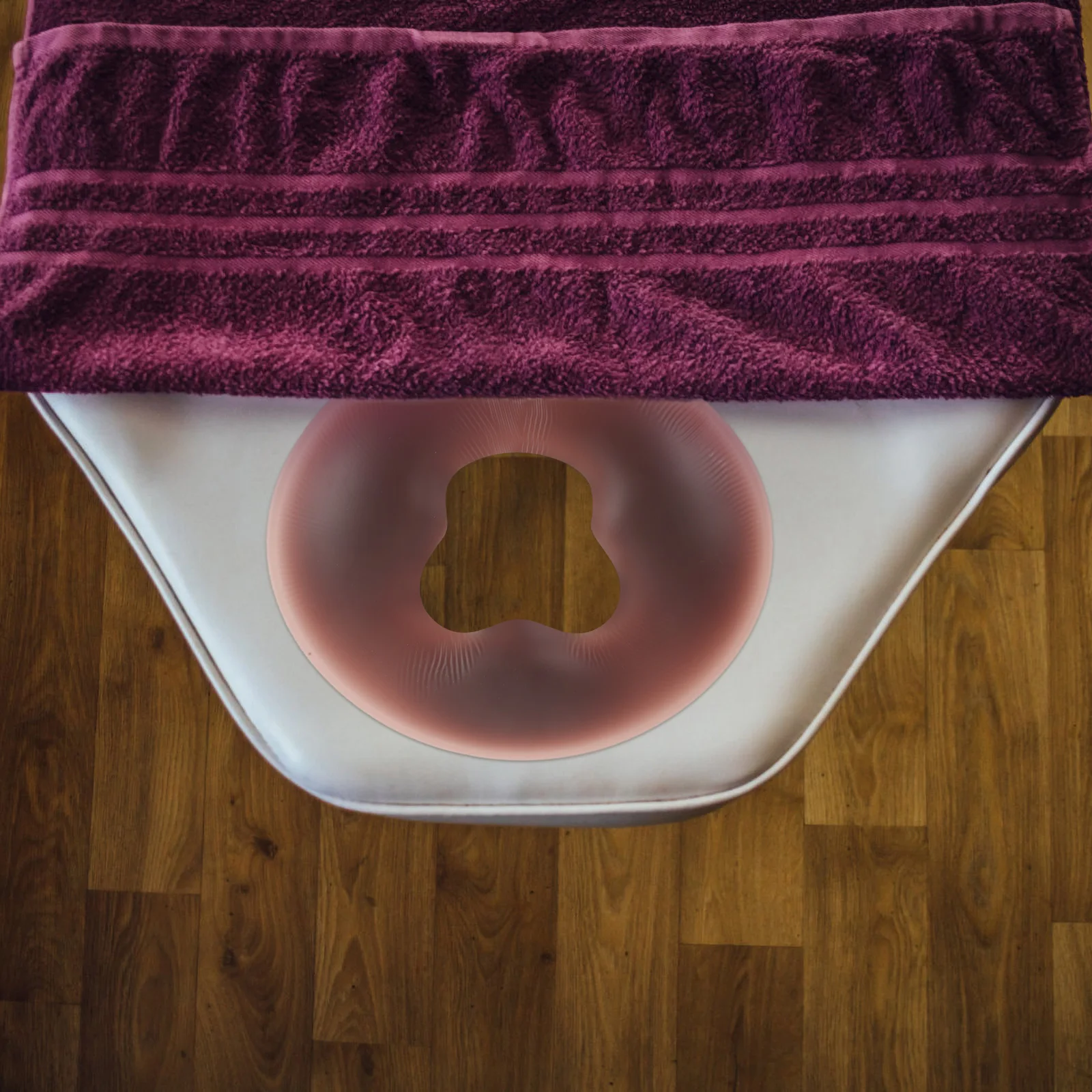 

Face Down Pillow for Salon and Spa Silicone Massage Cushion Reusable Headrest for Facial Relaxation Skin-Friendly Soft Support