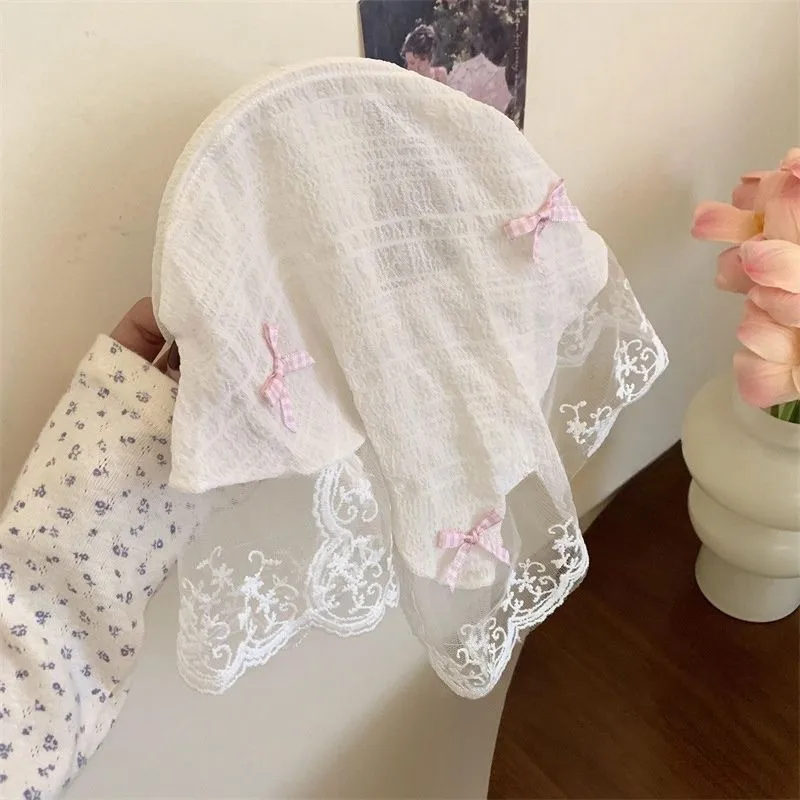 Faixa de cabeça xadrez retrô francesa – bandana triangular com acabamento em renda para mulheres, acessório de cabelo doce e fofo