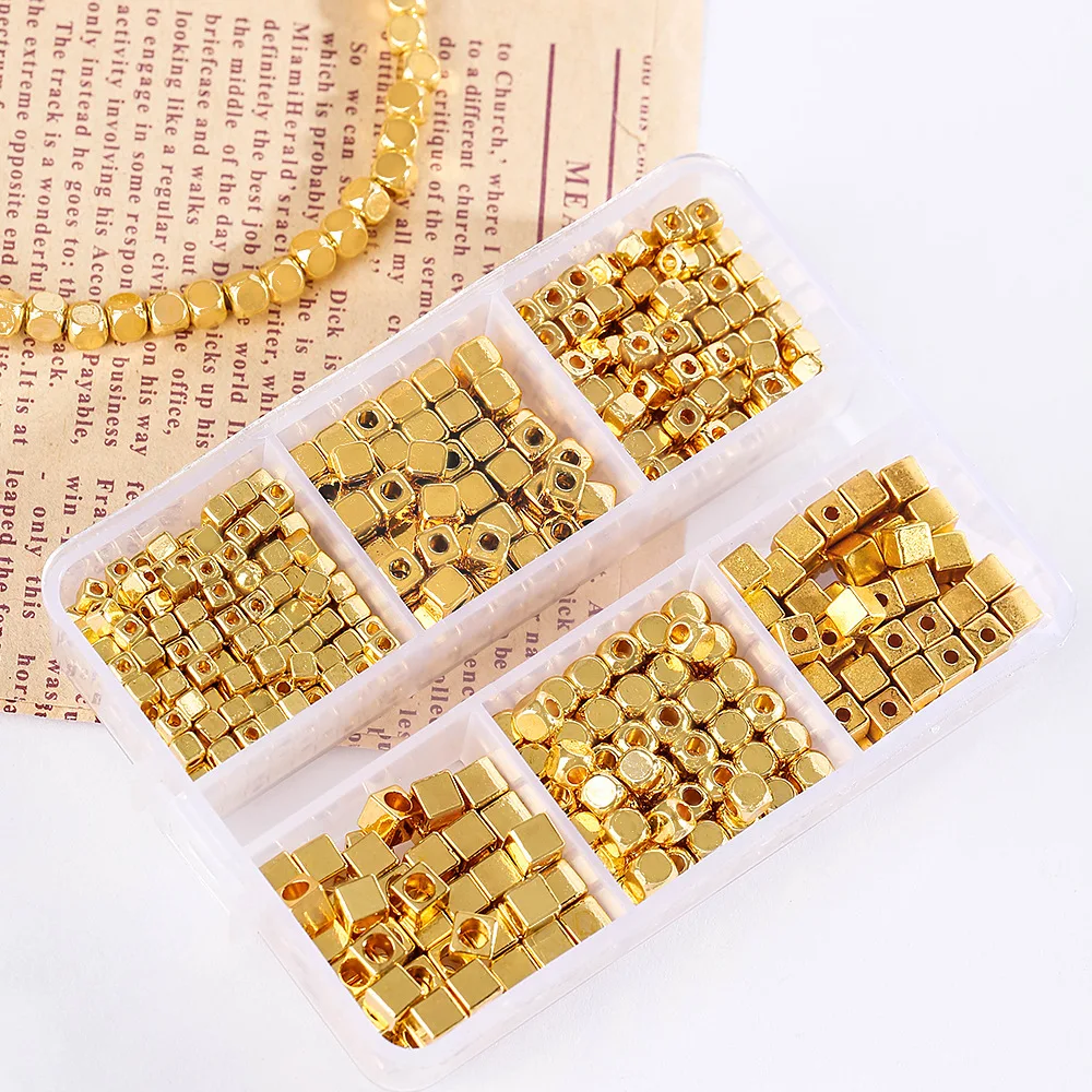 

Hot-selling DIY crystal fashion clothing accessories - Golden square perforated small spacer beads accessories
