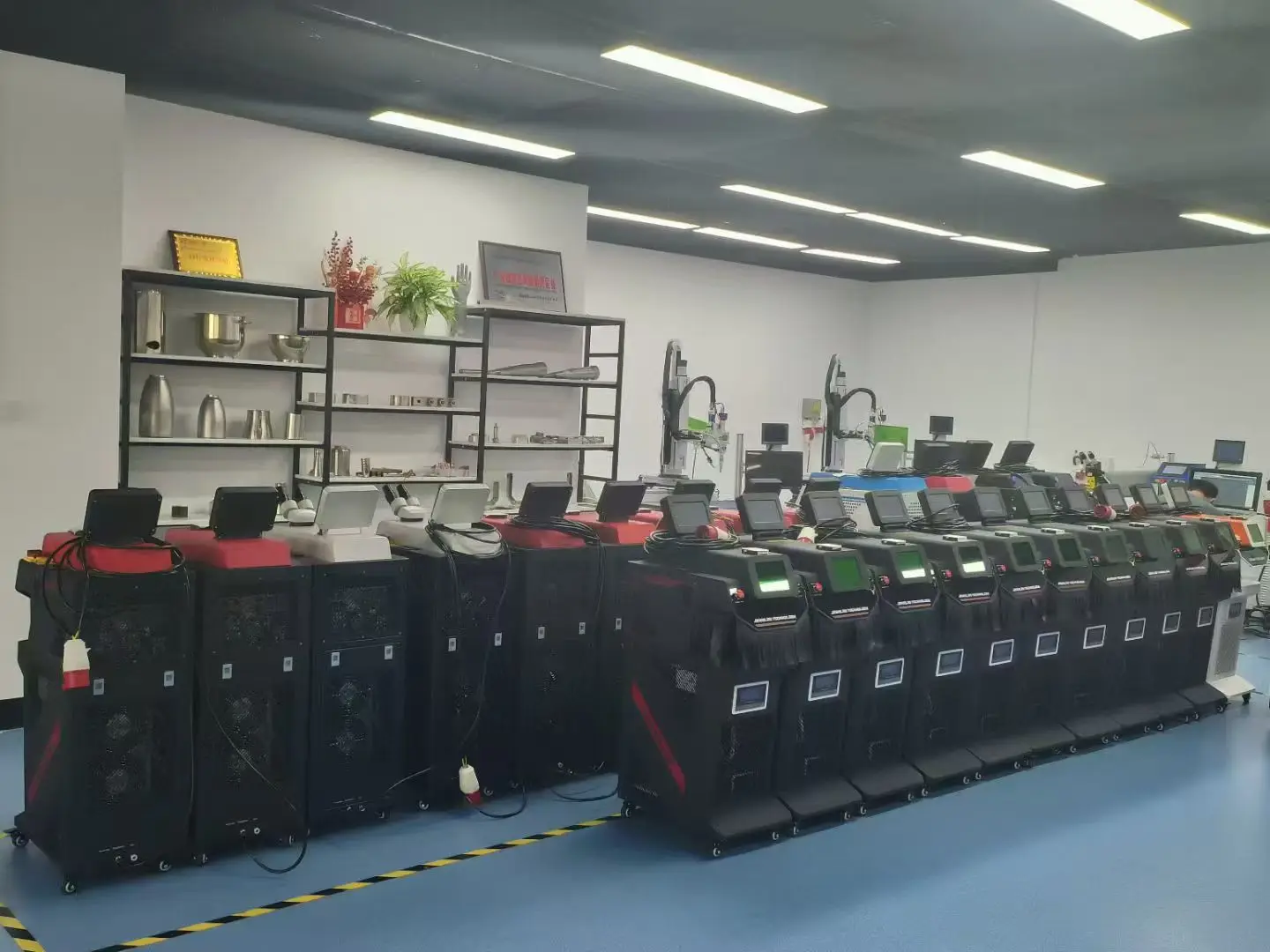 Professional 200W YAG Laser Welding Machine For Jewelry Gold Silver Rings With CCD Microscope