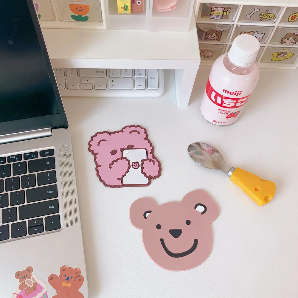 1PCS Cute Cartoon Silicone Coaster Anti-skidding and Heat-resistant Bunny Cups Mat Bear Cup Pad Kitchen Tableware Decoration