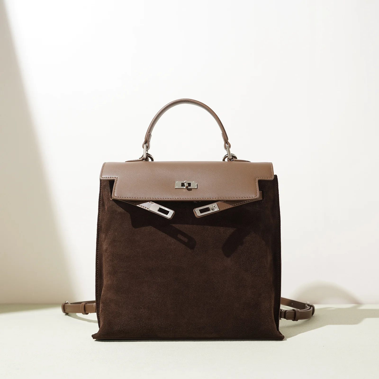 

Commuting Women's Backpack 2025 New Suede Leather Vintage Satchels Bag Multifunctional Shoulder Handheld Tote Bag Retro Trendy