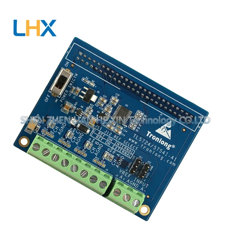 AD5724 4-channel DAC with 12-bit SPI module