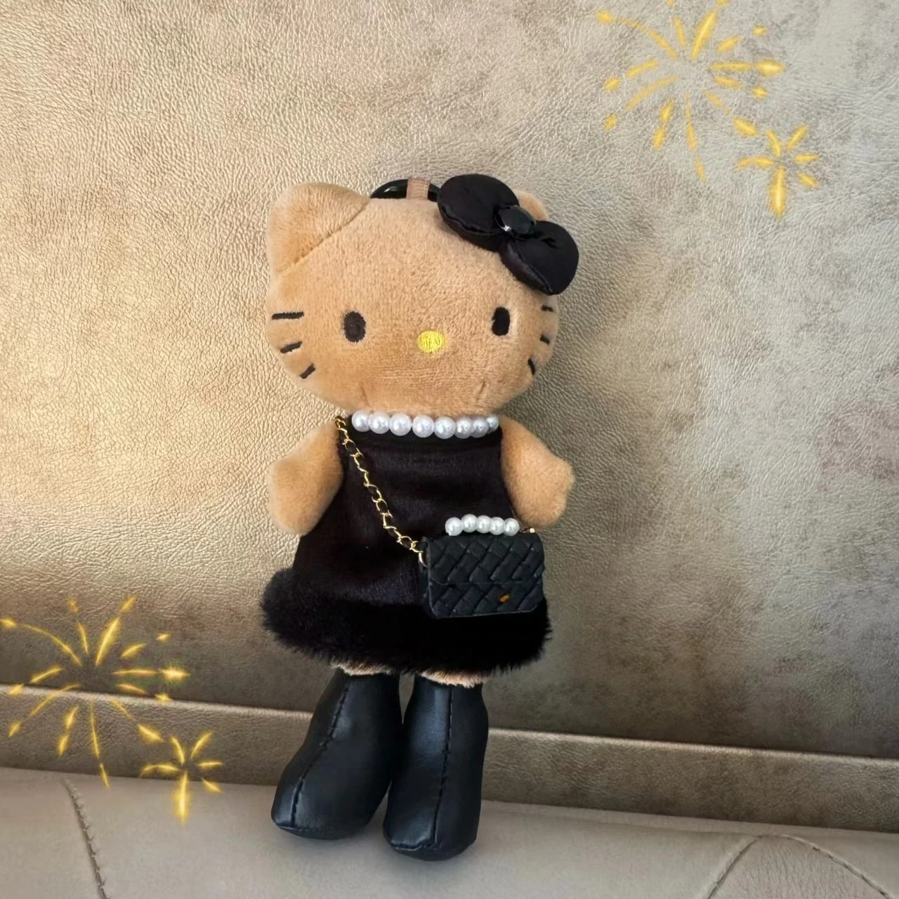 귀여운 산리오 긴 다리 헬로키티 검은 피부 플러시 키체인 펜던트 귀여운 만화 11/13/16CM 인형 장난감 백팩 펜던트 선물