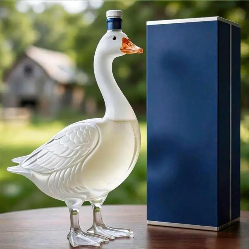 Goose Shaped Vodka Decanter Creative Glass Liquor Bottle For Grey Goose Vodka Bar Home Decoration