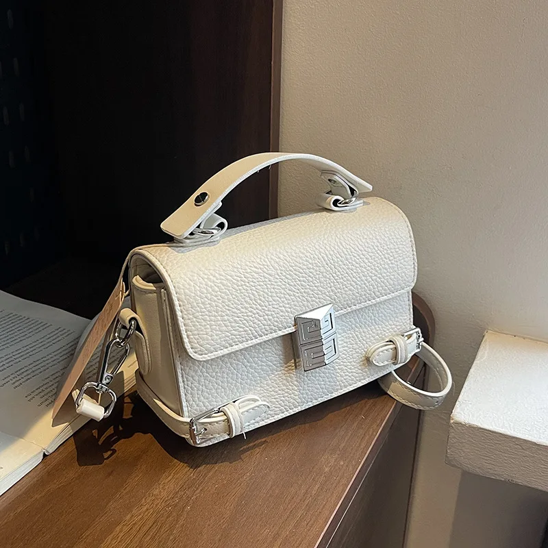 

2025 New Women's Vintage Trendy Single-Shoulder Small Square Bag High-End Retro Fashion Crossbody Handbag