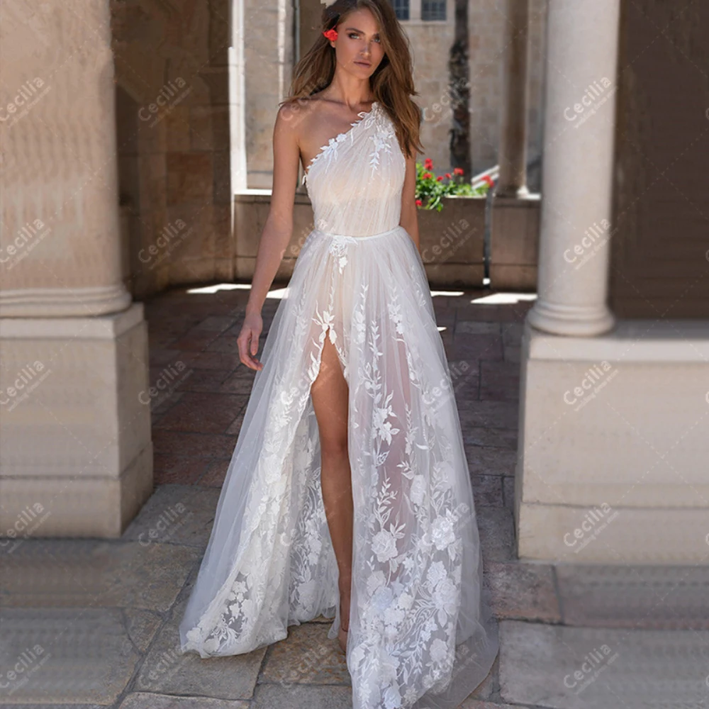 Exquisite Wedding Dresses A-Line Illusion Bridal Gowns Lace Appliques Backless Robes Glamorous Vestidos De Novia 2025 Customized