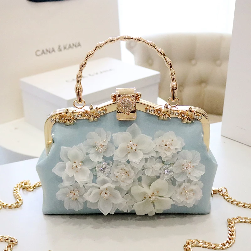 Exotic Pearlescent Three-dimensional Flower Bag 2022 Spring New Fashion Women\'s Hand-held Shoulder Messenger Bag Chain