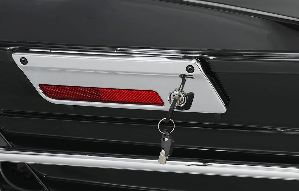 Motorcycle Silver 2 keys Saddlebag Lock Set For Harley Touring Road King Glide Electra Glide 93-13 Hard Saddlebag Lock Key Set