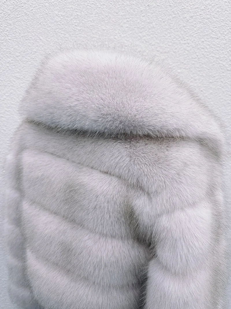 Iconic Street Fashion Week Luxury Cropped Faux Fur Coat Women Winter Hot Cool Girls Fluffy Fur Short Jacket