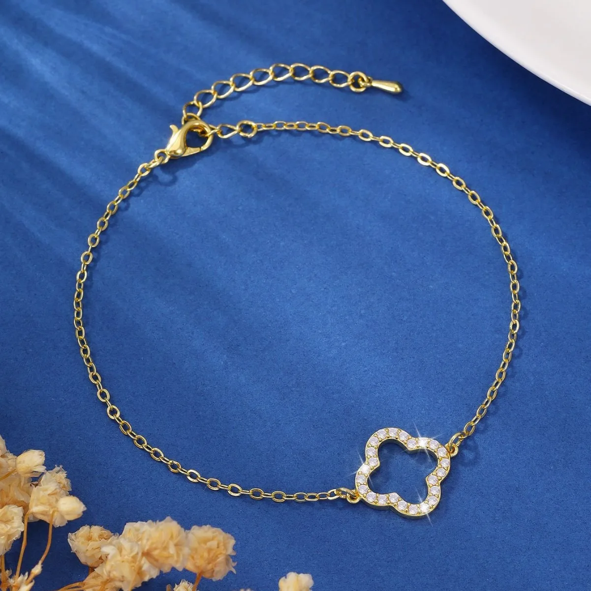 Lucky Diamante Four Leaf Flower Bracelet Women's Crystal Zircon Charm Clover Hand Chain For Friends Mom Party Jewelry Gifts