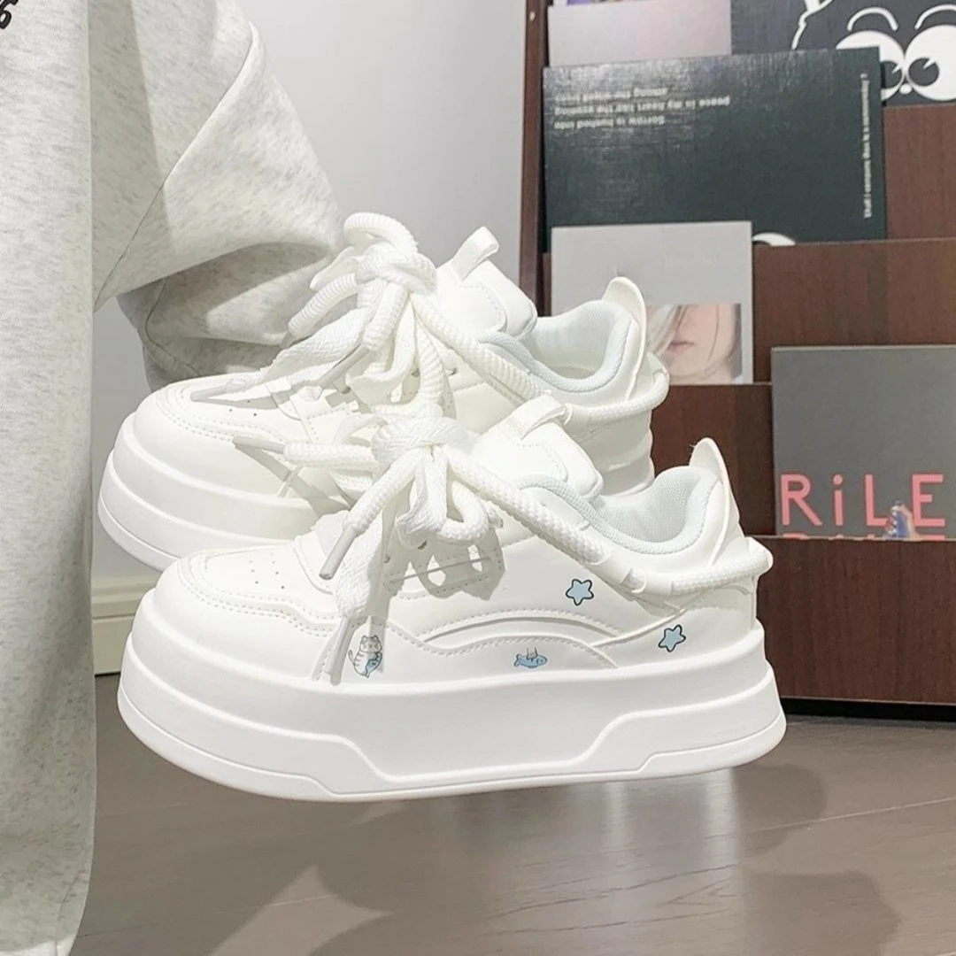 Niche Style Starry White Sneakers Women 2025 Hot Sale Slimming Height Enhancing Casual Shoes with Non Slip Rubber Soles