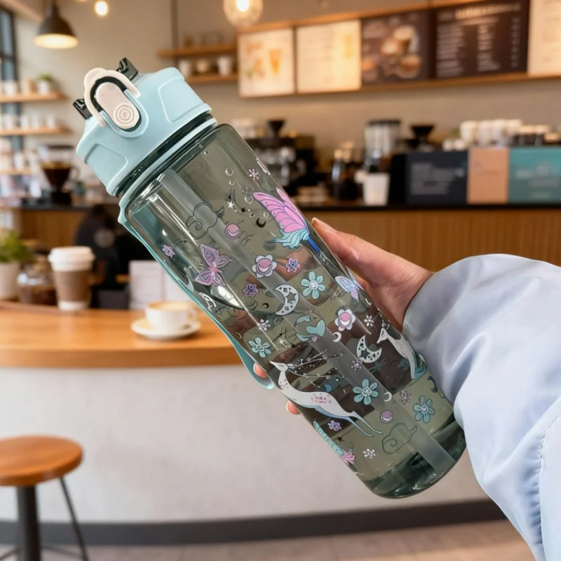 Conveniente 750ml garrafa de água impressa dos desenhos animados copo de palha portátil à prova de vazamento grande capacidade esportes ao ar livre viagem ginásio esportes