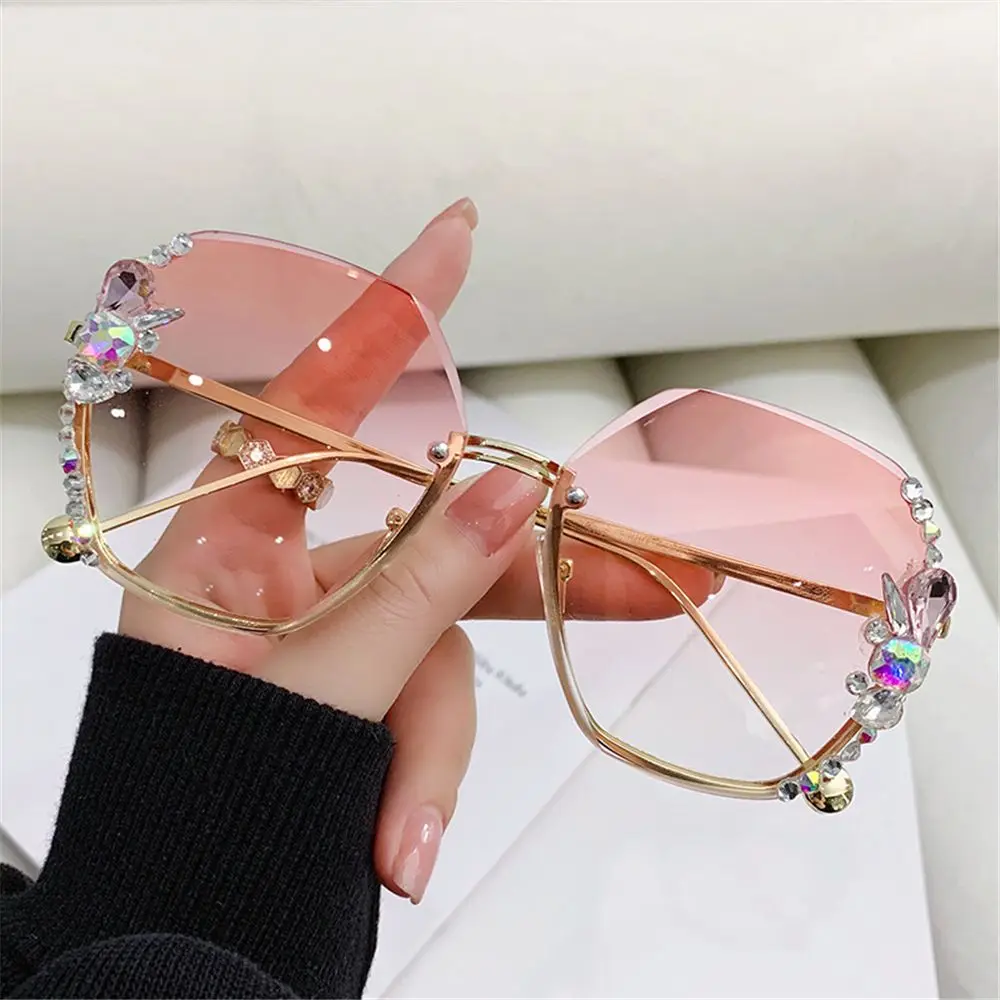 

Vintage Cutting Lens UV400 Rimless Sunglasses Rhinestone Sunglasses Women Sun Glasses Gradient