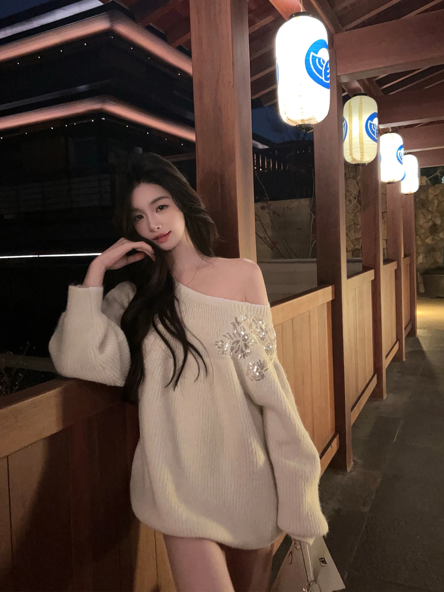 

FairyJiang Winter Thiened Woolen Knitted Embroidered White iny oulder Bared Women's Sweater Loose Fit Long Sve Mediu...