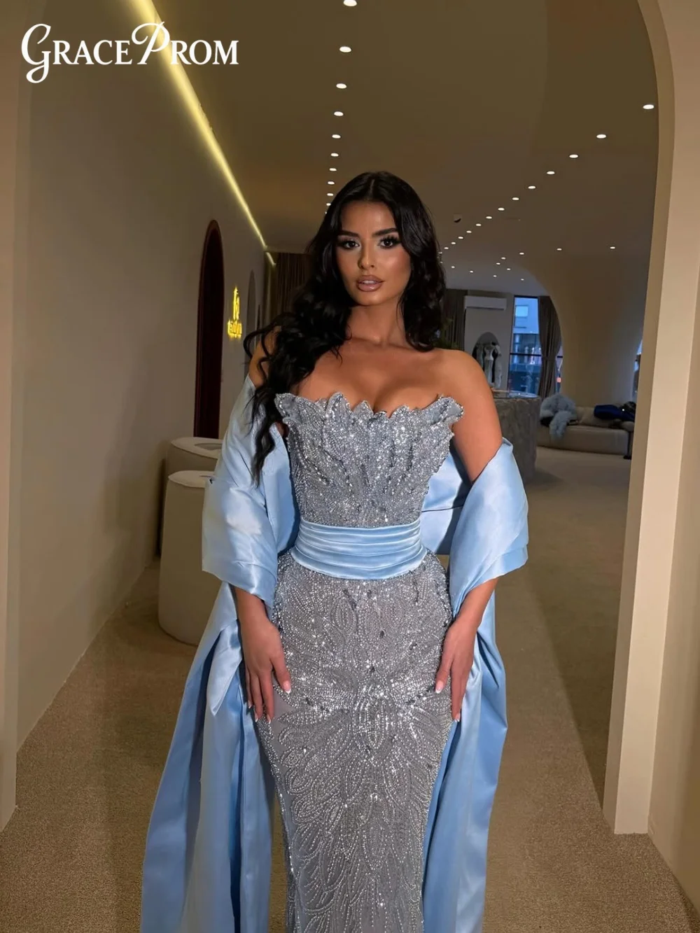 

Luxury Blue Sequin Prom Dress Strapless Beaded Evening Gown with Detachable Shawl Floor-Length Formal Party Dress for Women
