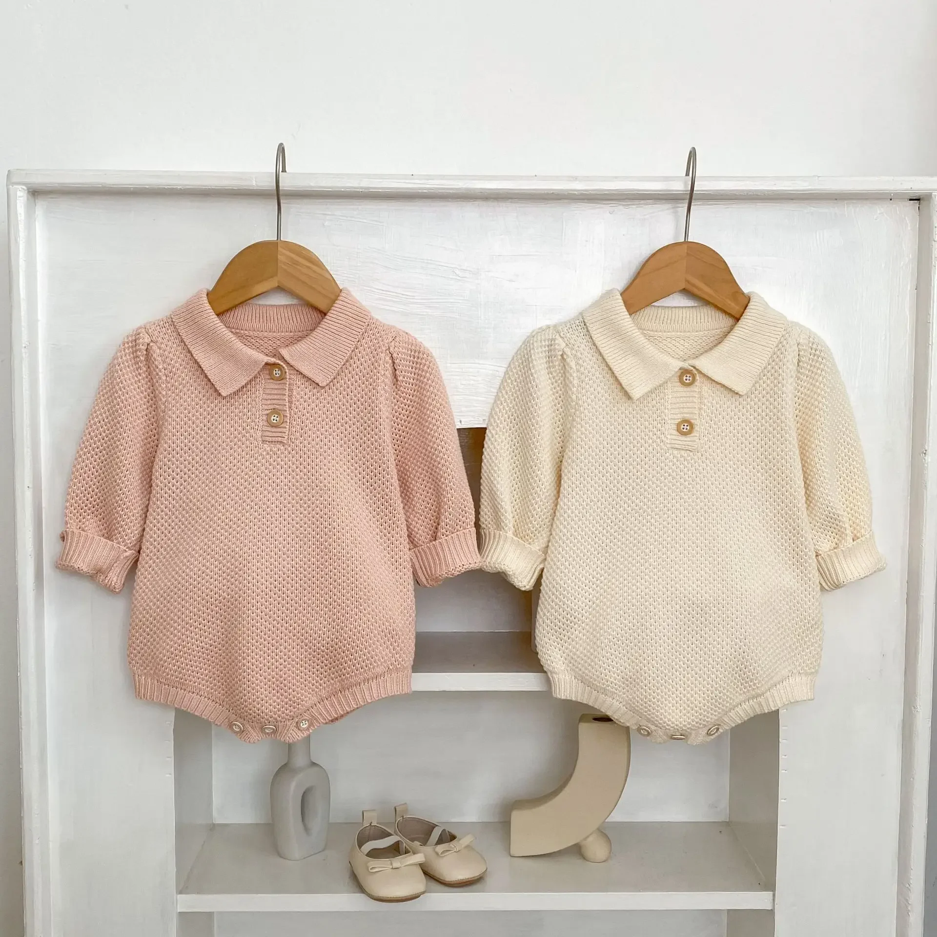 

2025 Baby Girl Knit Romper Autumn New Newborn Cotton Peter Pan Collar Textured Waffle Knit Snap Crotch Girls Outfit Bodysuits