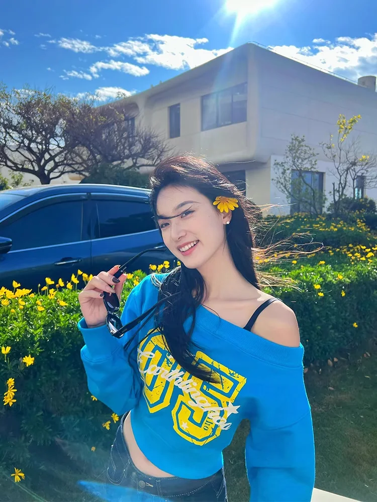 

Женская укороченная толстовка с открытыми плечами - большие размеры с длинными рукавами и буквенным принтом Y2K, уличная одежда, повседневный свободный пуловер, весна-осень