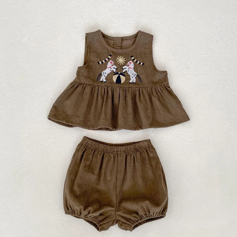 Autumn new baby clothing, 0-5 year old female baby, corduroy embroidered vest top pants set