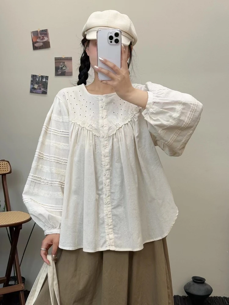 

Japanese Sle round Ne Lace Patchwork Single Button Loose Lantern Sve Casual Long Sve irt Versatile Cotton Top