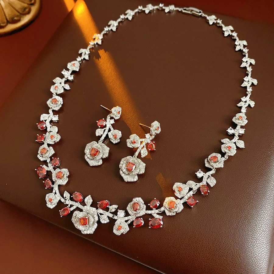 1/2 Pcs Shiny Zircon Coffee Rose Flower Chokers Necklaces for Women Luxury Elegant Drop Earrings Banquet Gifts Jewelry Sets N