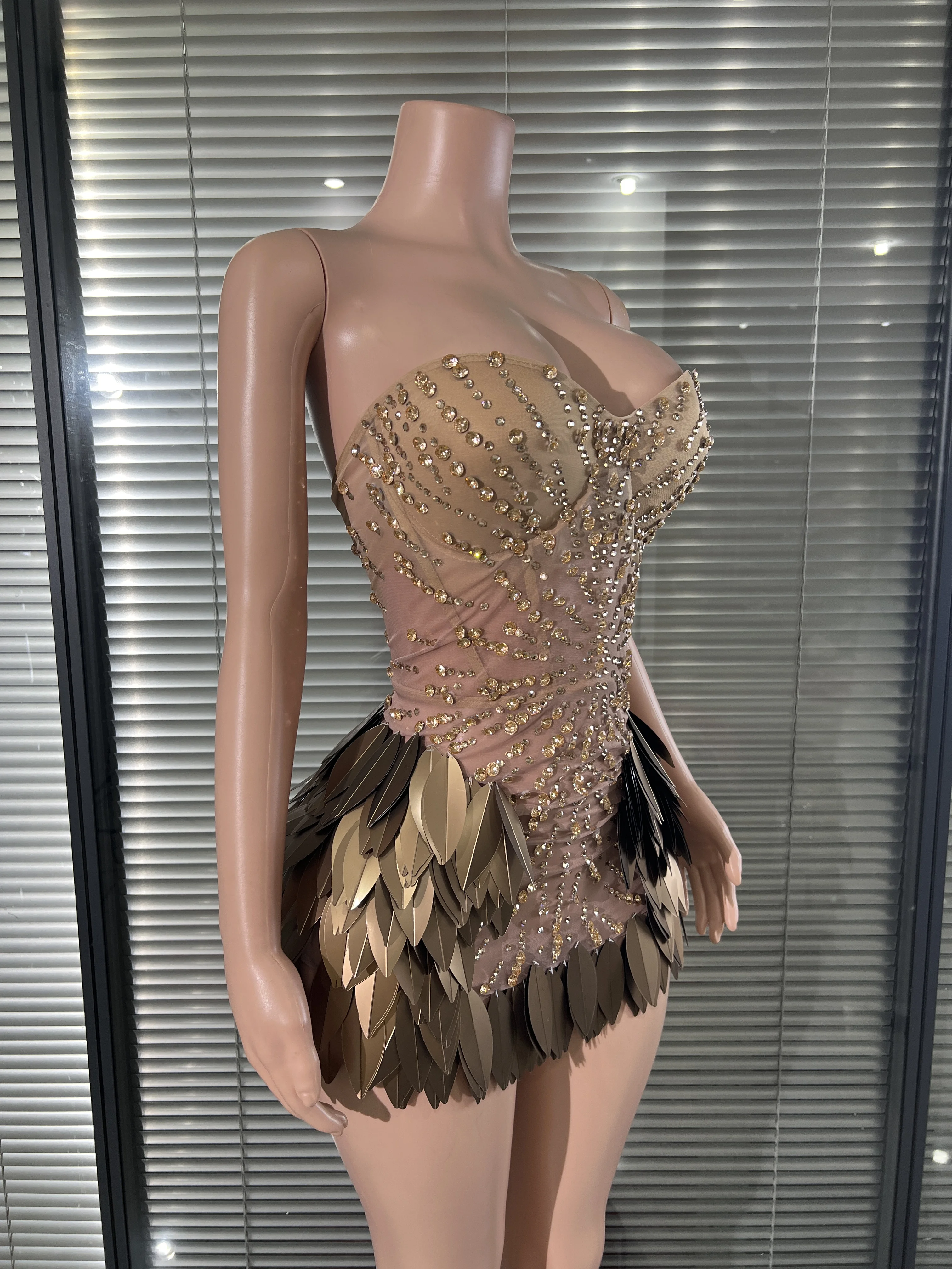 Luxury Strapless Leaf sequins Gold RhinestoneEmbellished Mesh Bodycon Gown For PageantPhotoshoot Banquet Evening Outfit