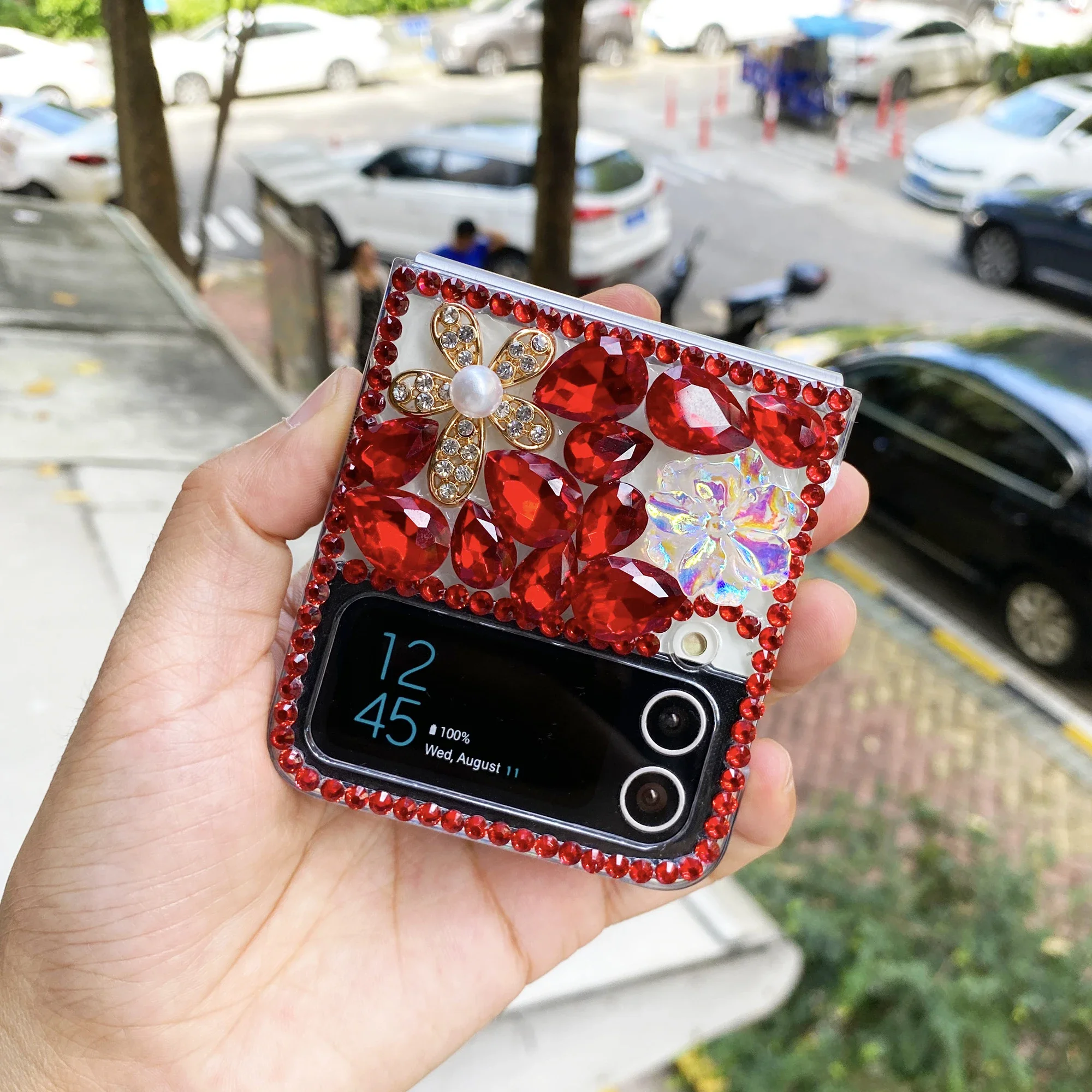 Роскошный чехол для телефона со стразами и милым медведем для Samsung Galaxy Z Flip 6 5 4 3, модные лазерные цветы, красный кристалл, прозрачный чехол из ПК