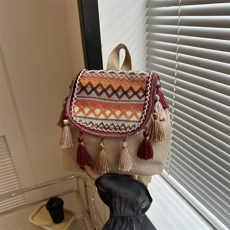 Bolso con borlas de estilo étnico para mujer, mochila de gran capacidad para principios de otoño, bolso de ocio que combina con todo, tendencia 2024