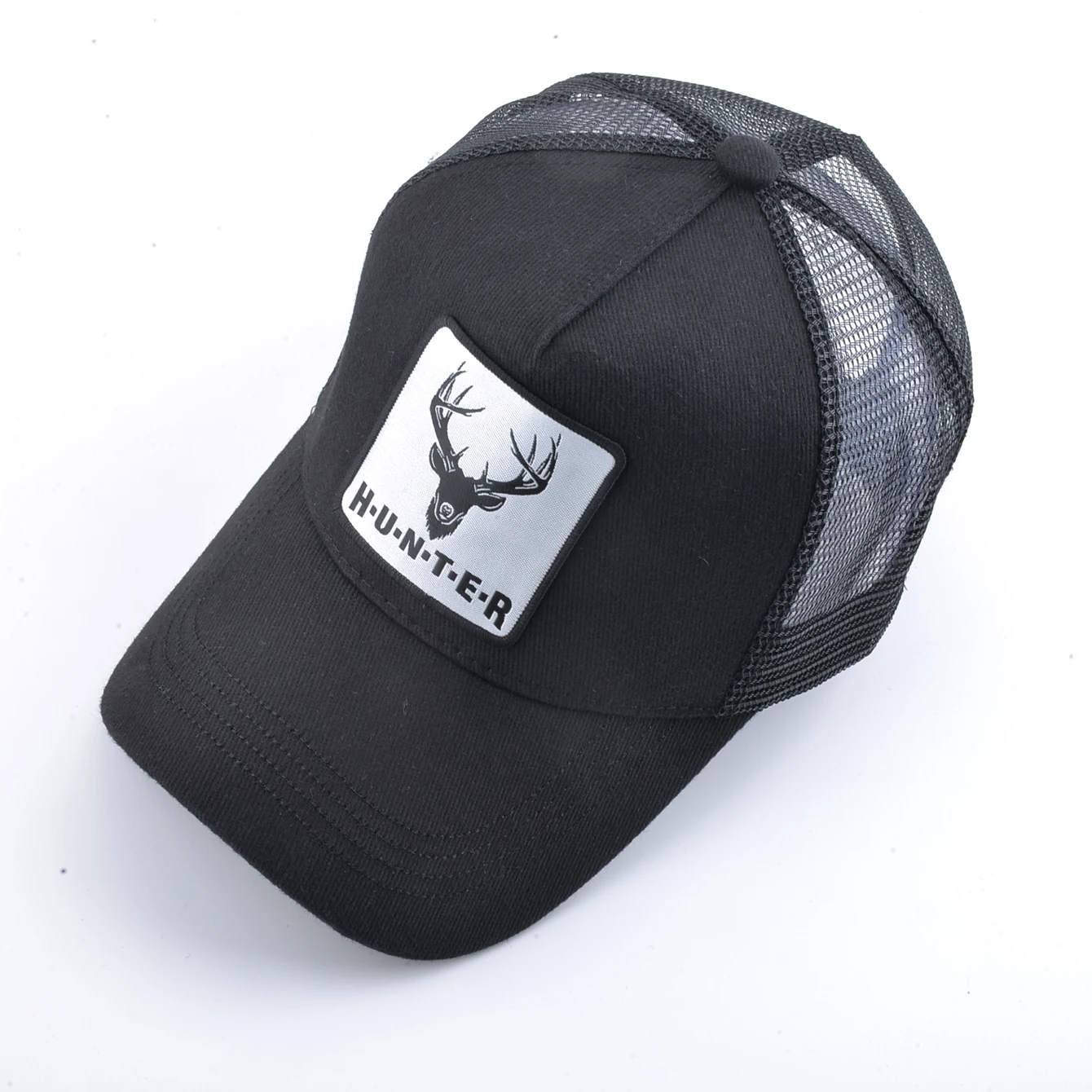 Baseball Cap With Deer Patch Men\'s Snapback Baseball Hat Four Seasons Outdoor Visor Caps Women Black White Casual Cap