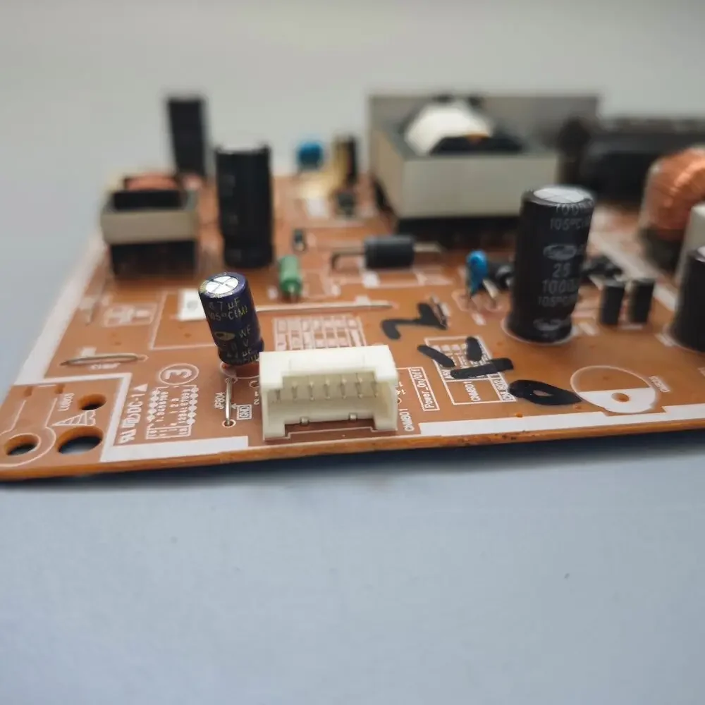 Power Supply Board BN44-00554B = BN44-00554A = BN44-00554C PD32GV0_CHS is for UN32EH4003FXZA UN32EH4003FXZX UN32EH4003FXZP TV