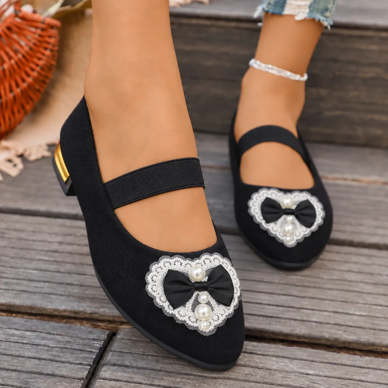 Women Mary Jane Pumps Bow Pearl Lace Decor, Low Block Heel Elegant Slip‑On Dress Shoes for Daily Party Occasions Female Shoe