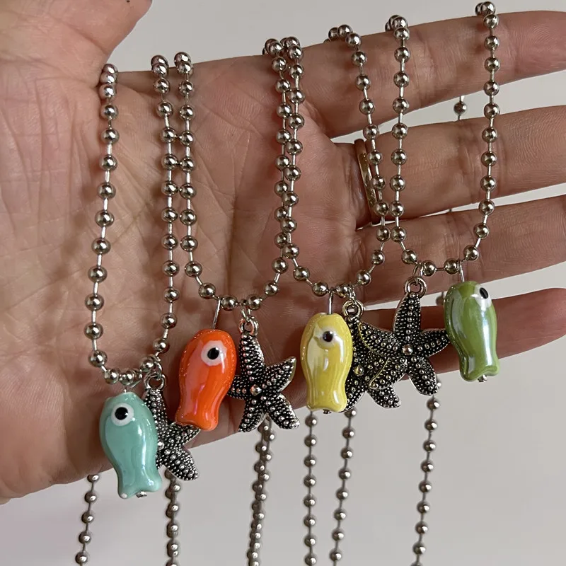 Farbige Fisch-Halskette, Edelstahl-Schmuck für Männer, Frauen, Kinder, modisches Anhänger-Accessoire mit Wassertier-Thema