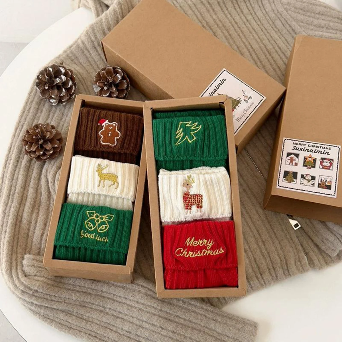

3 пары женских рождественских носков до середины икры с милой мультяшной вышивкой, осенне-зимние теплые носки, рождественский подарок