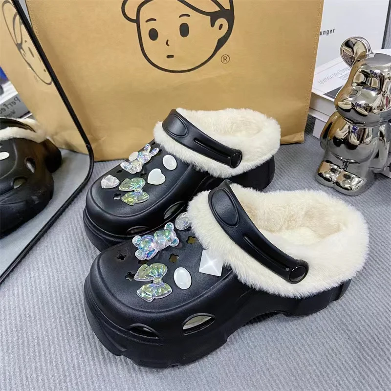 Winter Womens Classic Fur Lined Platform Clogs Slip On Platform Sandals with Charms Slide Garden Shoes Lady Wedge Clogs Mules