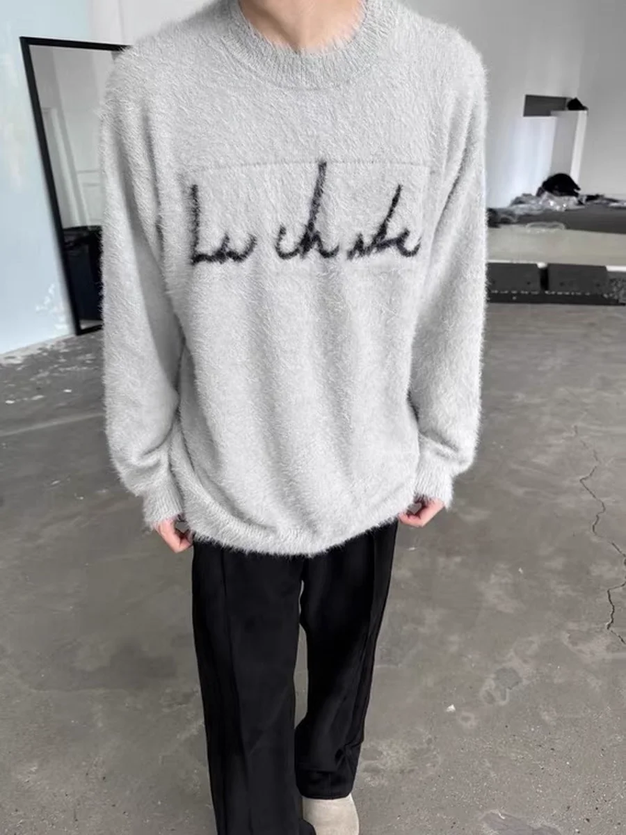 

Мужской вязаный свитер American Sle Soft Cozy с круглым вырезом и простым буквенным принтом