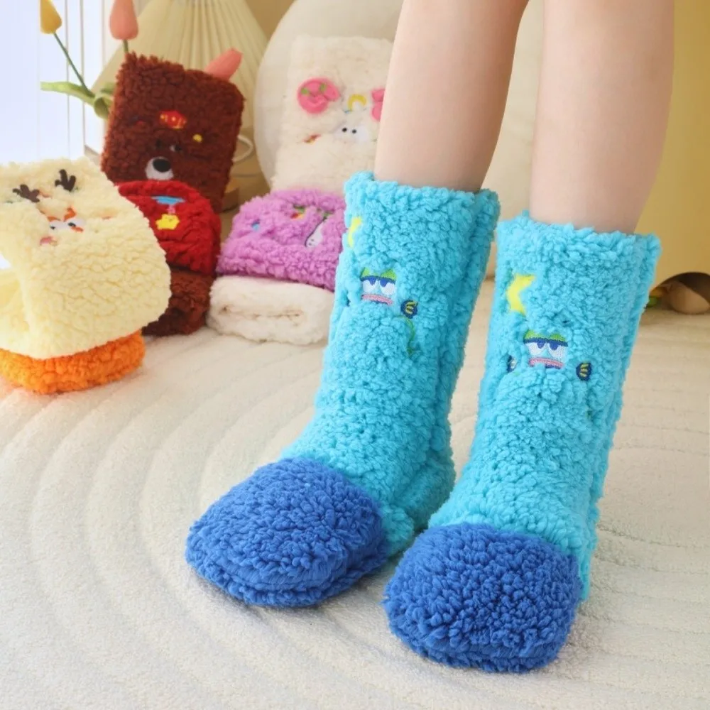 

1pair Funny Fluffy Coral Fleece Socks 3D Cartoon Casual Thicken Floor Socks Soft Thickened Warm Sleeping Socks For Women